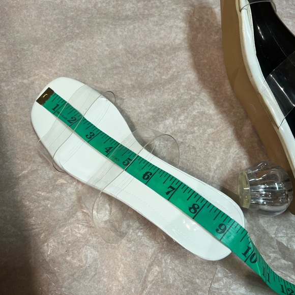 NWOT - Transparent Clear BALL Décor Sandals White (Size 7) - Picture 5 of 9